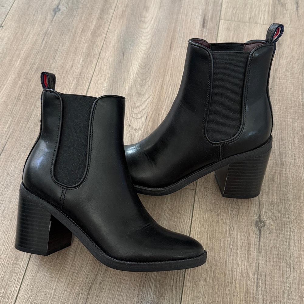Tommy Hilfiger Black Brae Chelsea Boots